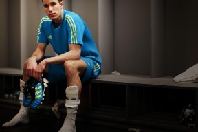 世界杯2026-伊布神锋定乾坤，阿根廷闪电战击溃沙特背后的战术革命