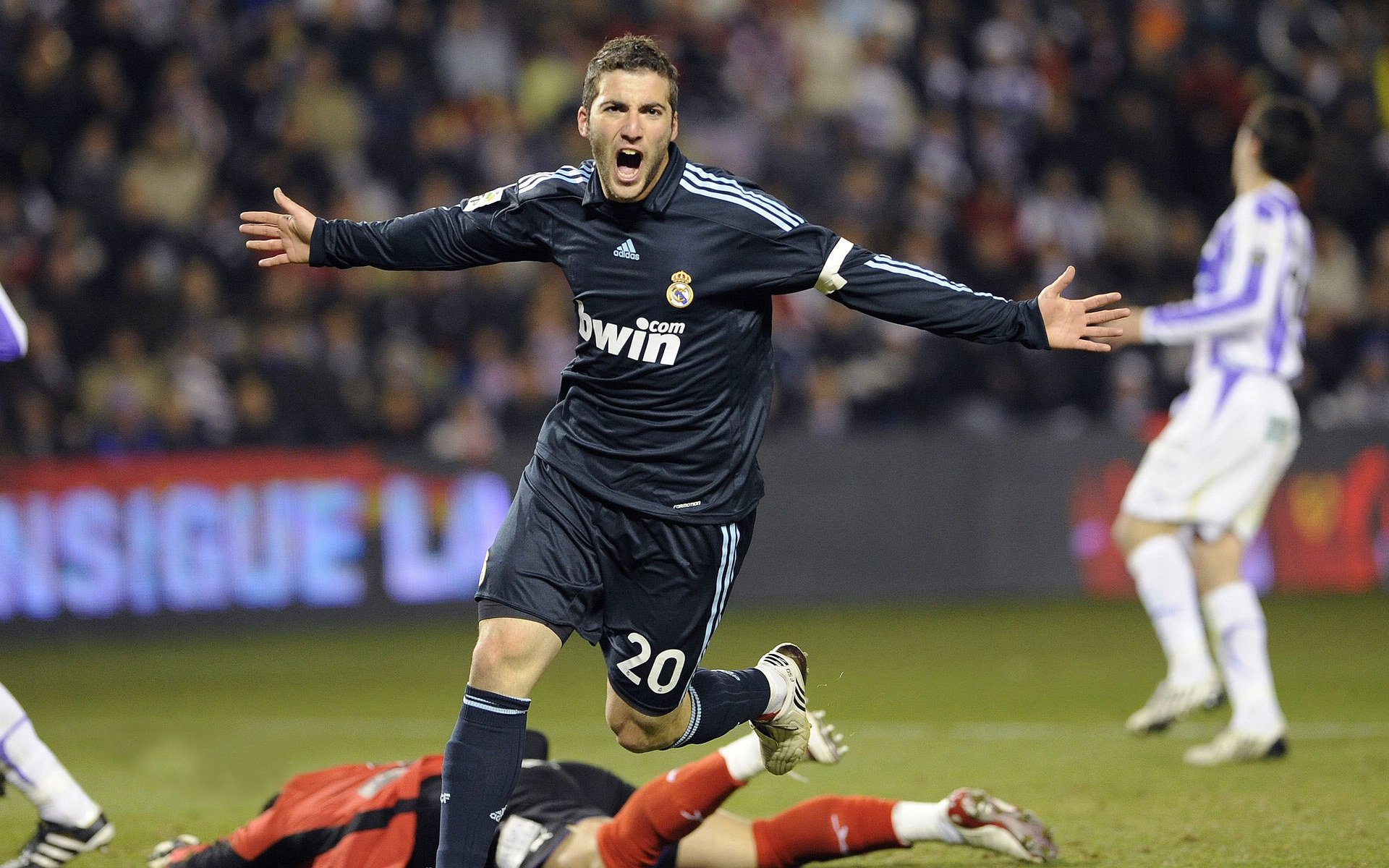 火箭压制森林狼,班凯罗如何用慢成为关键先生?